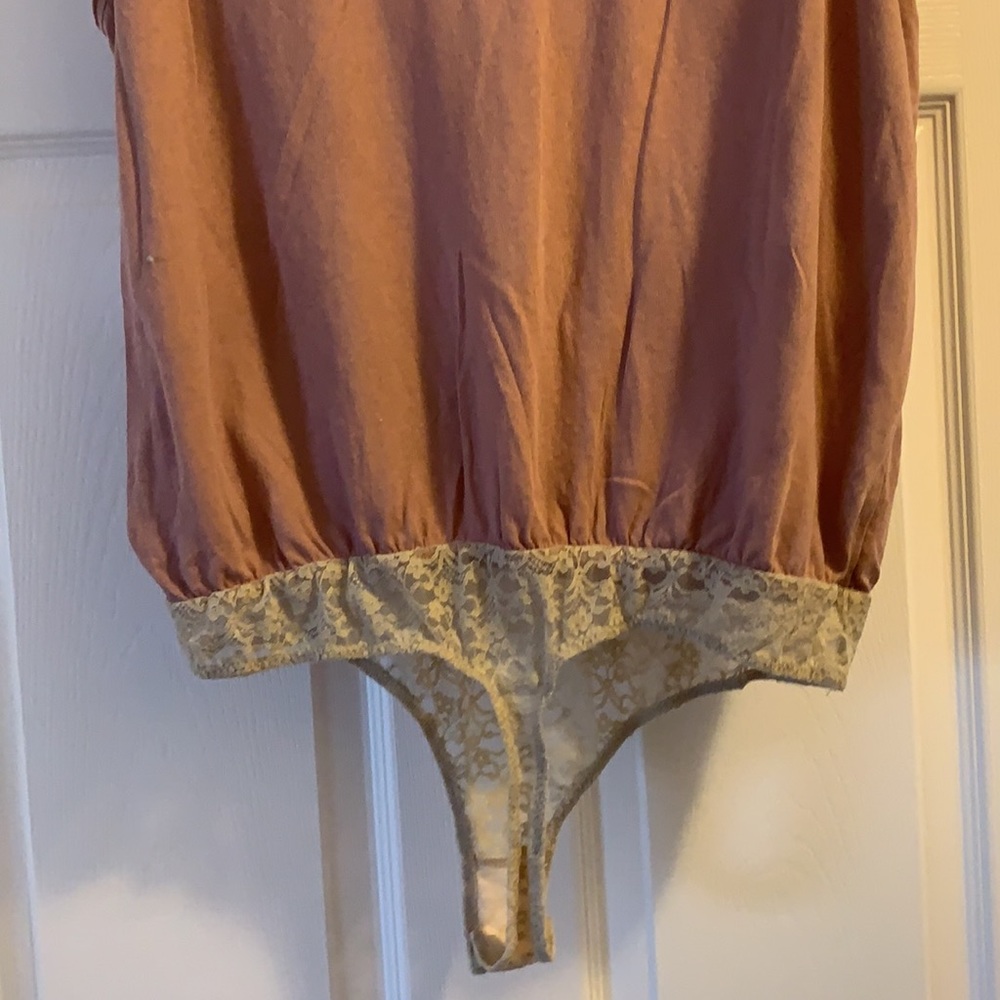 Free people bodysuit with lace size M - Picture 7 of 13
